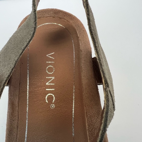 Vionic Hoola Astrid Il Taupe Wedge Sandals Size 9.5 - Picture 6 of 8